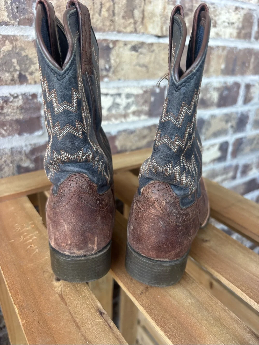 Ariat Kids Brown Leather & Blue Stitch Cowboy Boots